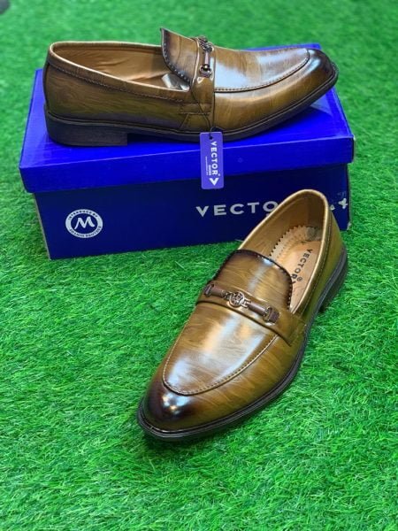 Classic Brown Buckled Shoes For Man