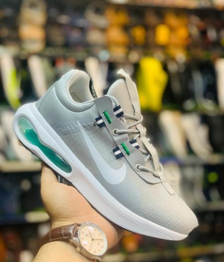 COMFIEST AIR MAX SNEAKERS