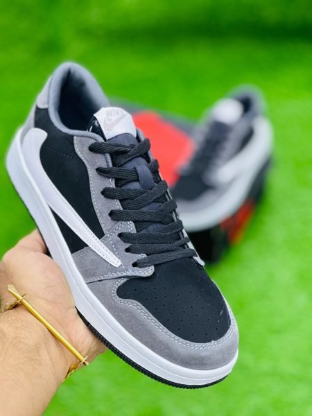 Men's Travis Scott x Air Jordan 1 Low