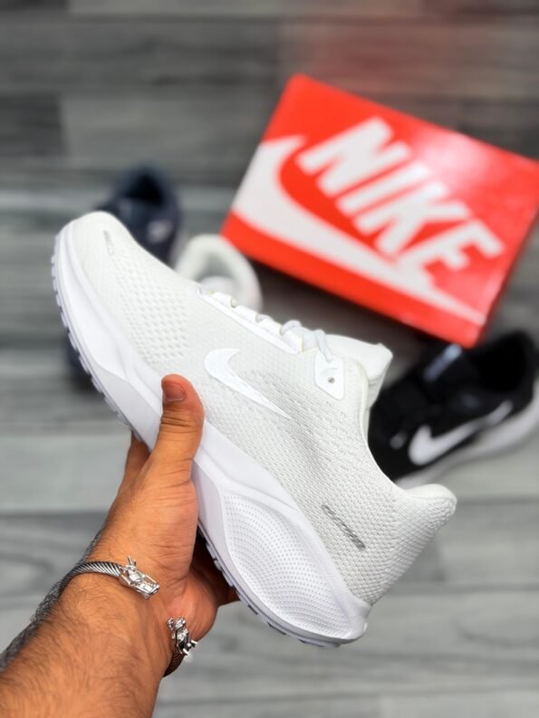 NIKE AIR ZOOM React 2024 – White