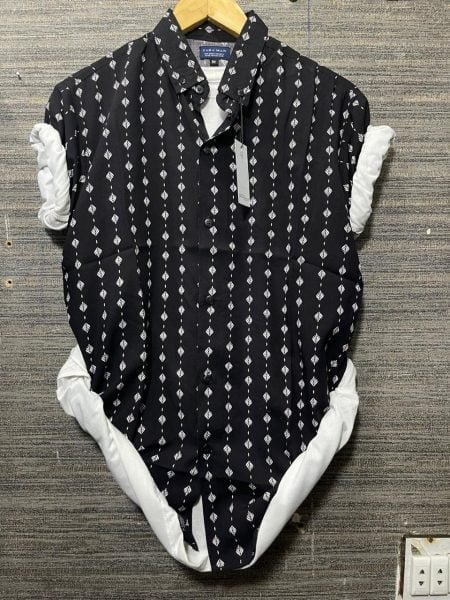 Men's Comfort Fit Printed Black Half Sleeves Shirt