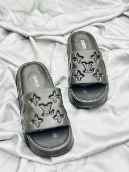 Louis Vuitton Waterfront Mule Slippers