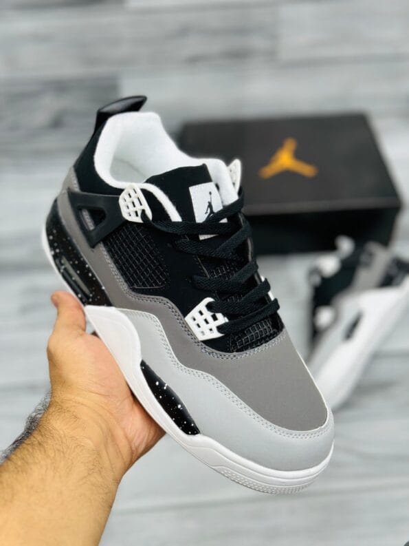 Air Jordan 4 Retro – Men’s Sneakers