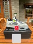 Air Jordan 4 Retro – Men’s Sneakers