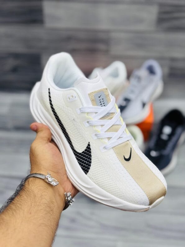 Nike Pegasus Plus- Cream
