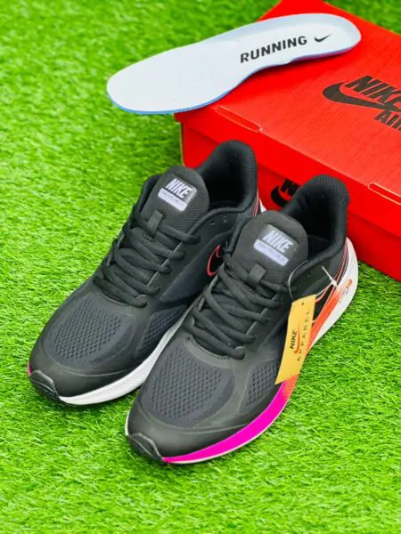 Nike Air Zoom Guide 10