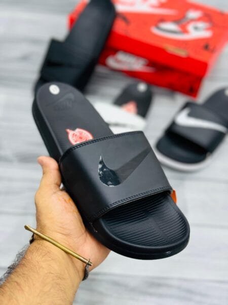 Nike Slides - Black