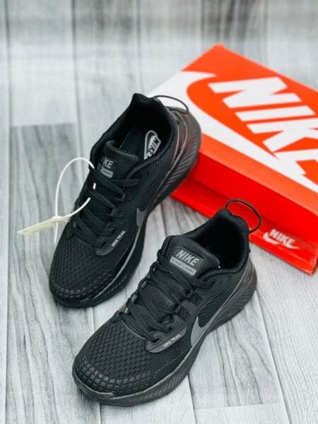 Nike Air Zoom Trail Sneakers