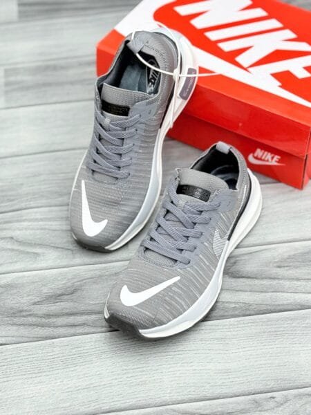 Nike Air Zoom Master