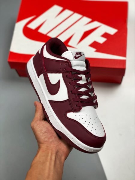 Nike Dunk Bordeaux - White