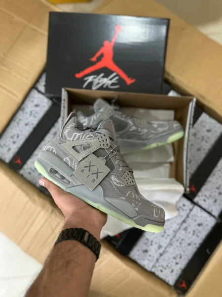 KAWS X AIR JORDAN 4 - Grey
