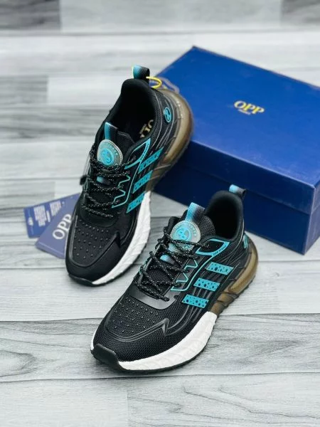 Adidas Adistar Sneakers