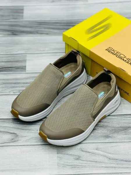Skechers Go-Walk Arch Fit Sneakers