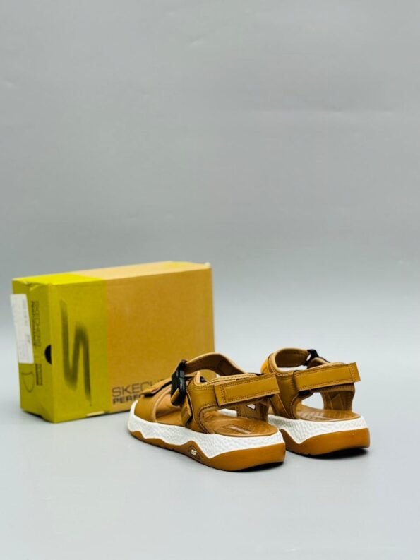 Arch Fit Hyper Burst Skechers