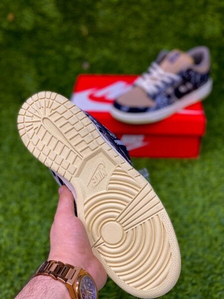 Nike Travis Scott Sb Dunk Low