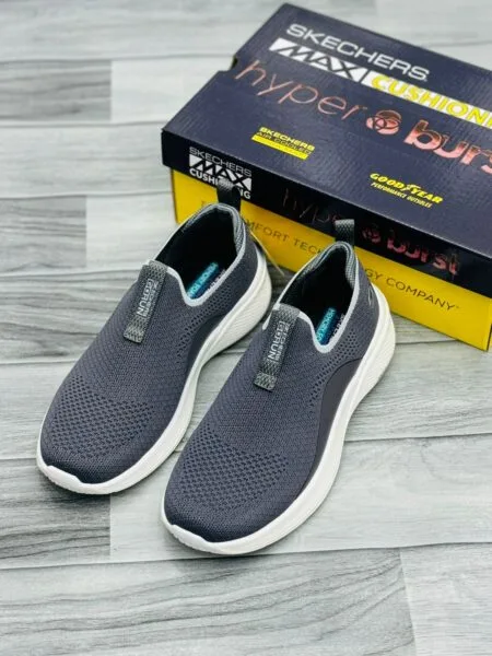 skechers air cooled classic fit