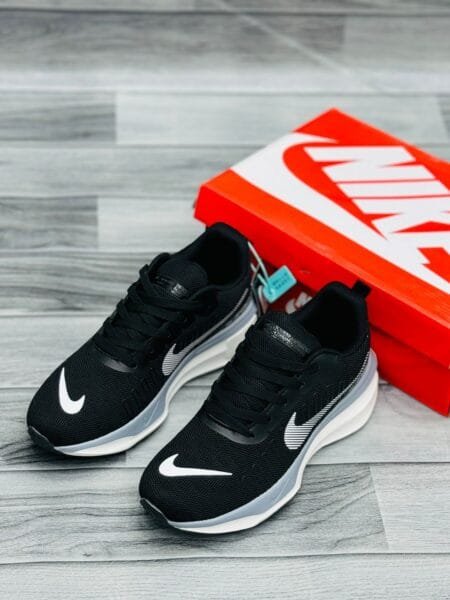 Nike Invincible 3 Running