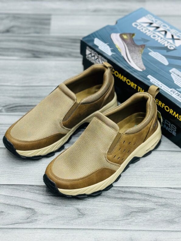 Skechers Max Protect