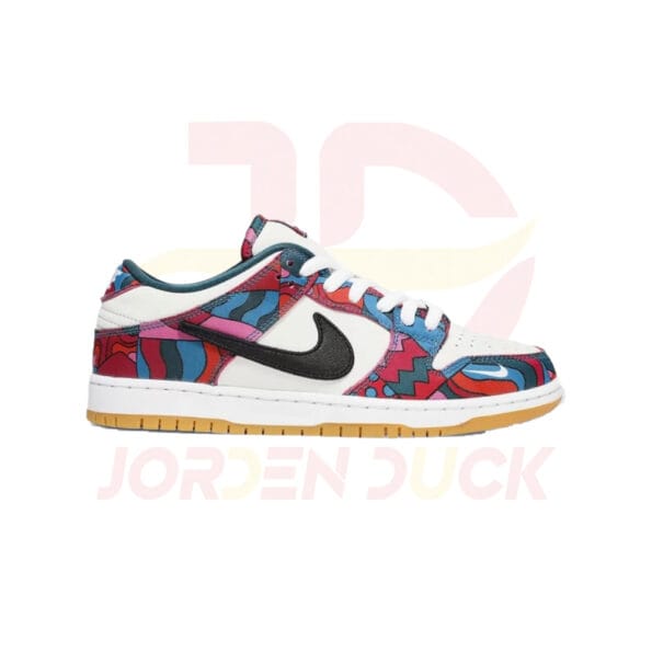 NIKE SB DUNKS – Abstract Art