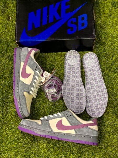 Nike SB Dunk Low Purple Pigeon