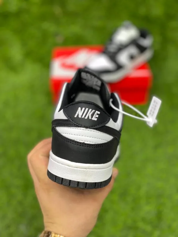 Nike SB Dunk Low Panda