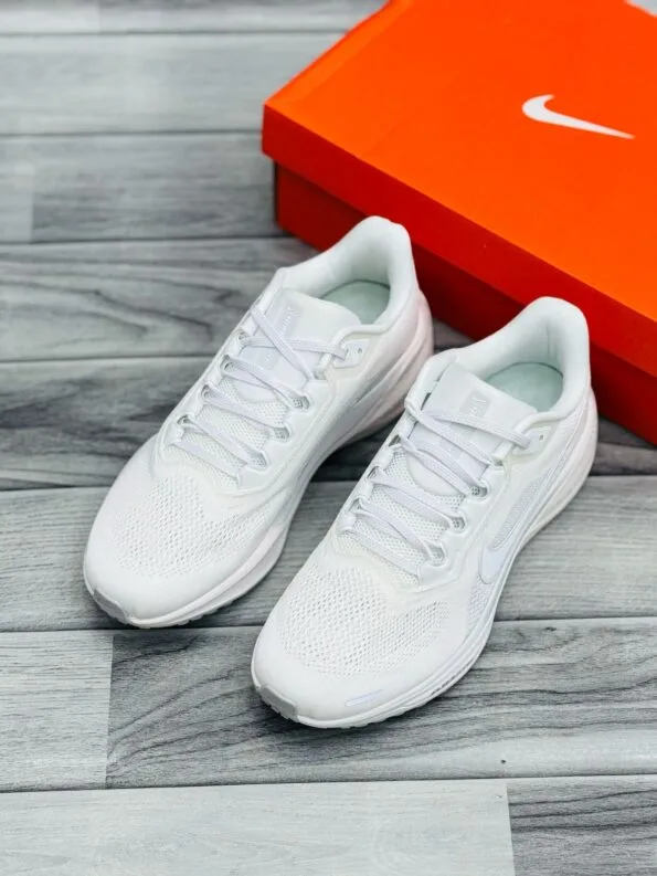 Nike Air Zoom Pegasus Shoes 41 Volt (W)