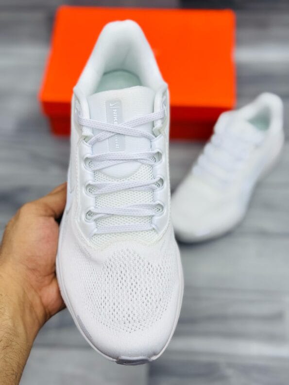 Nike Air Zoom Pegasus Shoes 41 Volt (W)