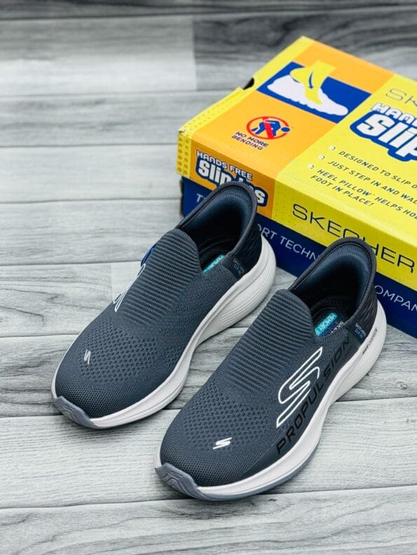 SKECHERS PROPULSION SLIP-INS MEDICATED MEMORY FOAM