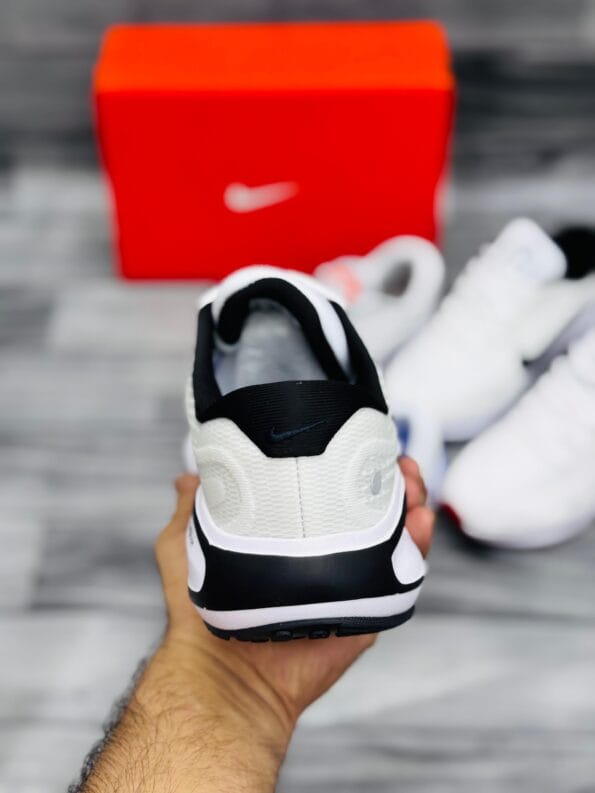 Nike Journey Run Comfi Ride Black