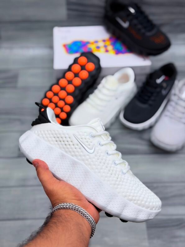 Nike Mind 002 running shoes